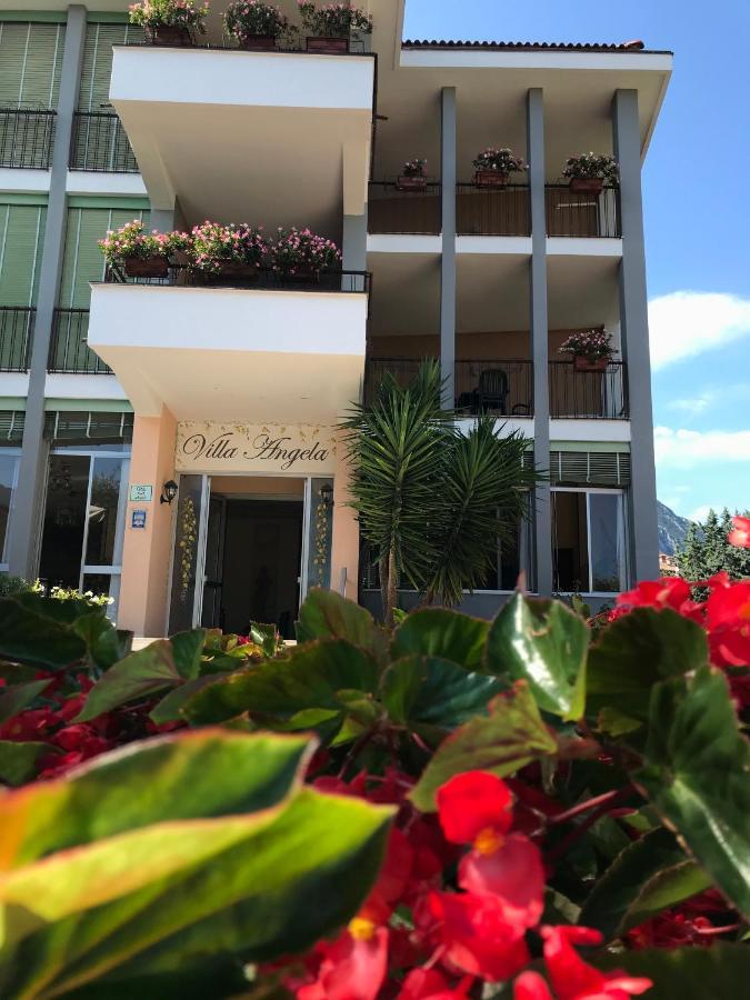 Albergo Villa Angela Toscolano Maderno Extérieur photo