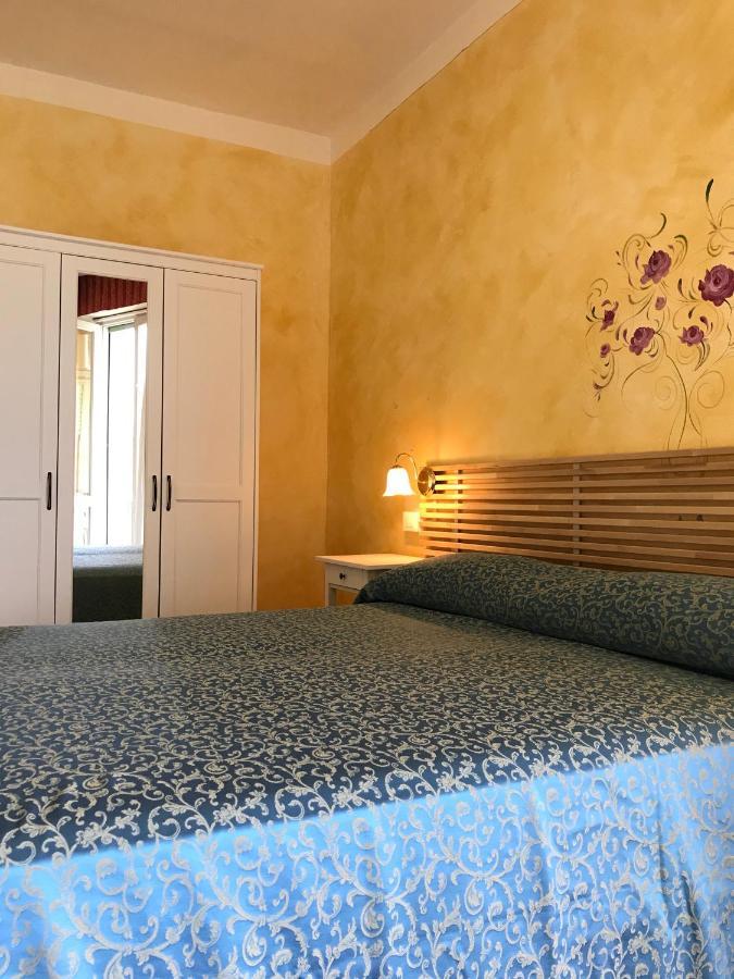 Albergo Villa Angela Toscolano Maderno Extérieur photo
